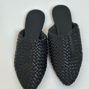 Women’s sandals mules